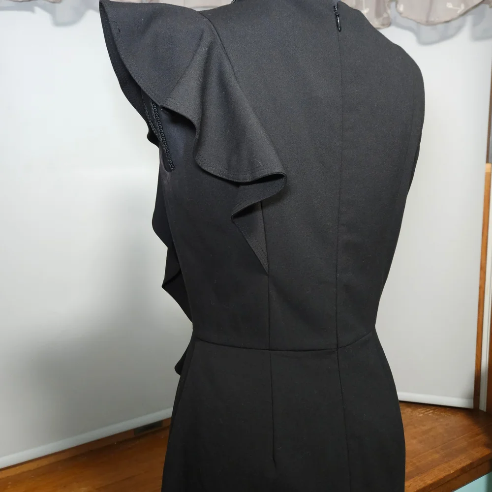 Calvin Klein Elegant Black Ruffle Dress • Fair Condition • Size 6 - Picture 3 of 11